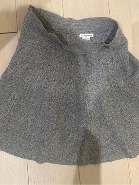 Club Monaco Navy-Gray Ribbed Knit Skirt